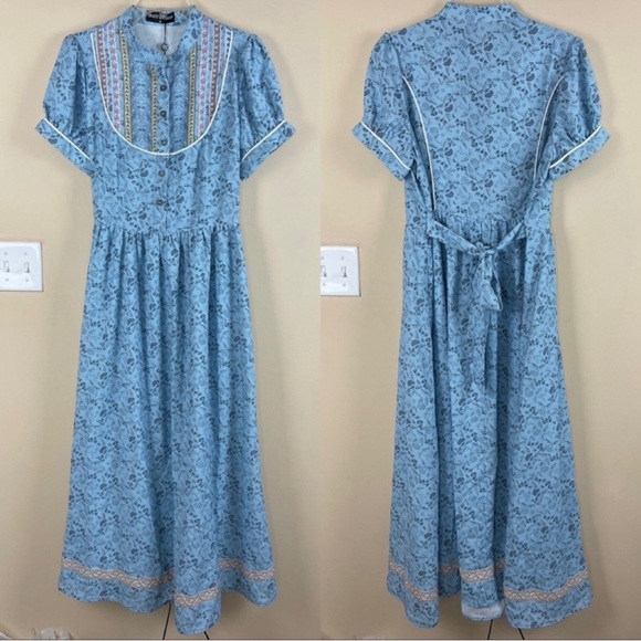 Floral Blue Dress - Picture 1 of 8